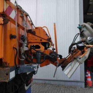 foto MB Unimog U318 zimní údržba