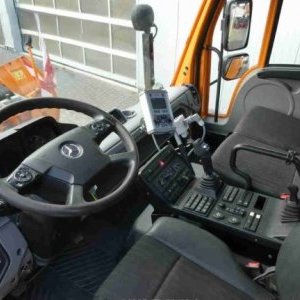 foto MB Unimog U318 zimní údržba