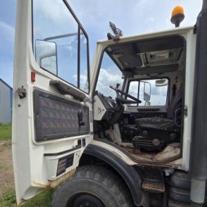 foto Unimog 1400 zametač 2.5m3 sklápěč komunál MB 4x4 Mercedes