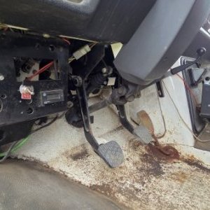 foto Unimog 1400 zametač 2.5m3 sklápěč komunál MB 4x4 Mercedes